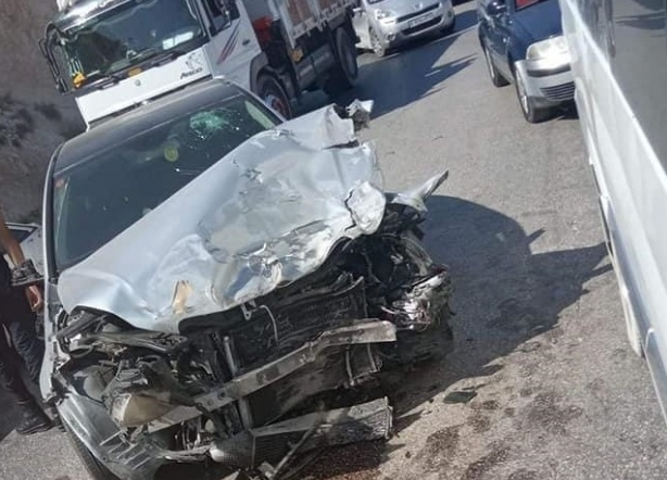 وفاة شابين وإصابة ثالث بحادث سير في الخليل